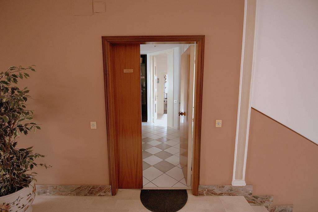 Appartamento Montessori Castelfidardo Exterior photo